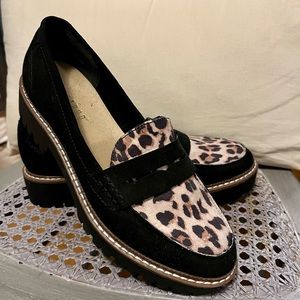 Jellypop Paris Lug Leopard Loafers, size 8.5